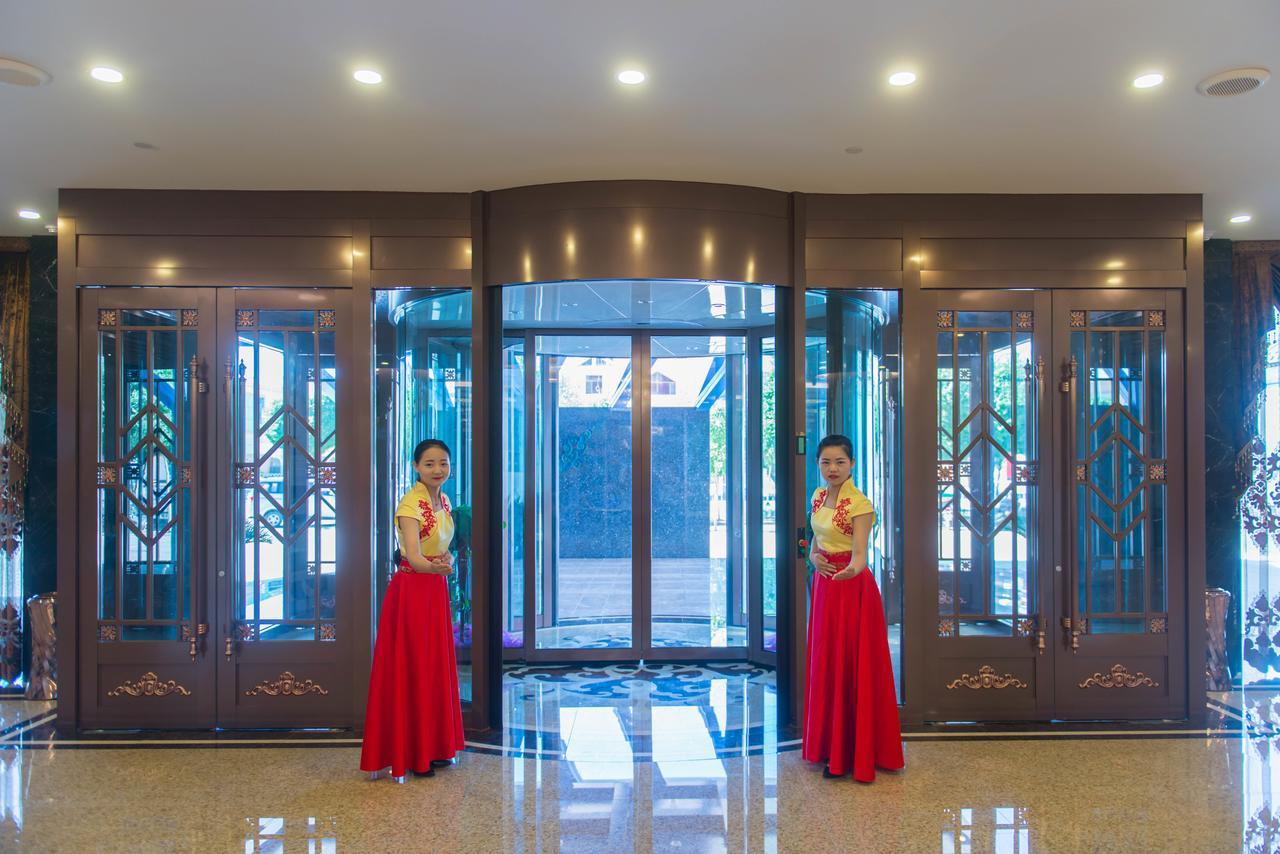 Dunhuang Isiting Hotel Esterno foto